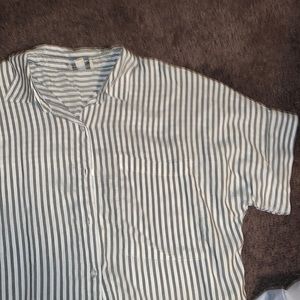 Jun & Ivy Short Sleeve Button Up Shirt from Francesca’s